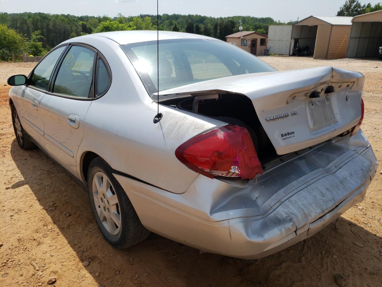Photo 3 from auction – 2006 FORD TAURUS SE with VIN 1FAFP53U56A132004