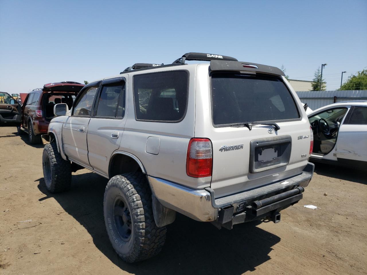 Photo 3 from auction – 1998 TOYOTA 4RUNNER SR with VIN JT3HN86R1W0131928