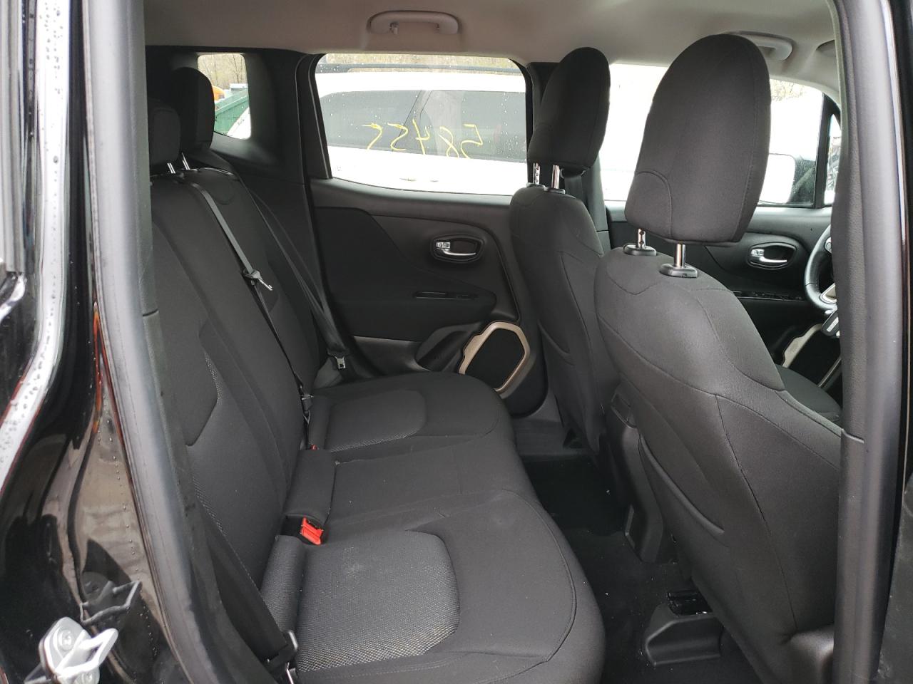 Photo 6 from auction – 2016 JEEP RENEGADE L with VIN ZACCJBBT1GPD62887