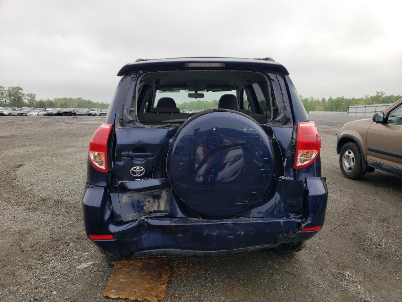 Photo 9 from auction – 2007 TOYOTA RAV4 LIMIT with VIN JTMBD31VX75064455