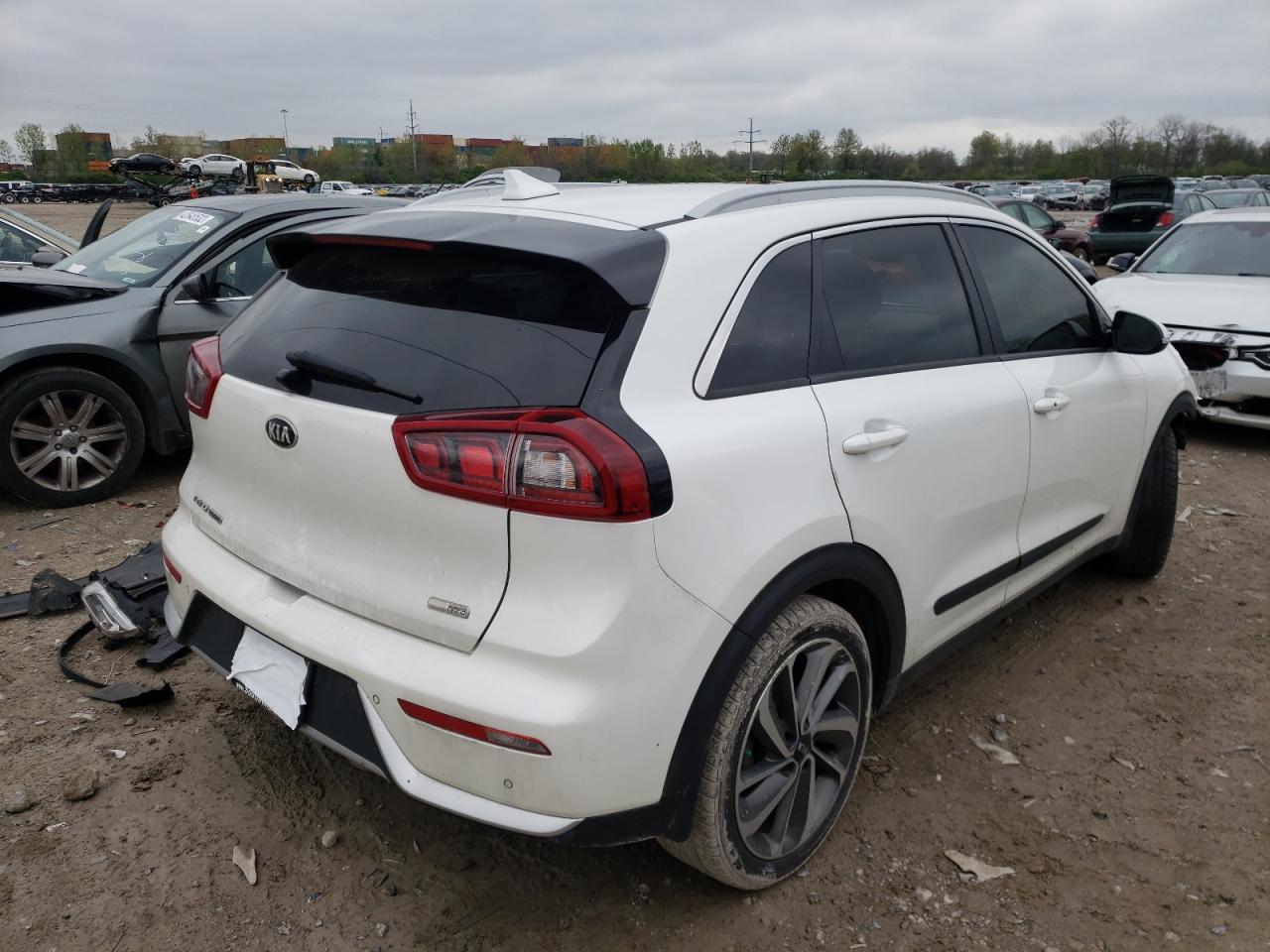 Photo 4 from auction – 2019 KIA NIRO TOURI with VIN KNDCE3LC2K5263246