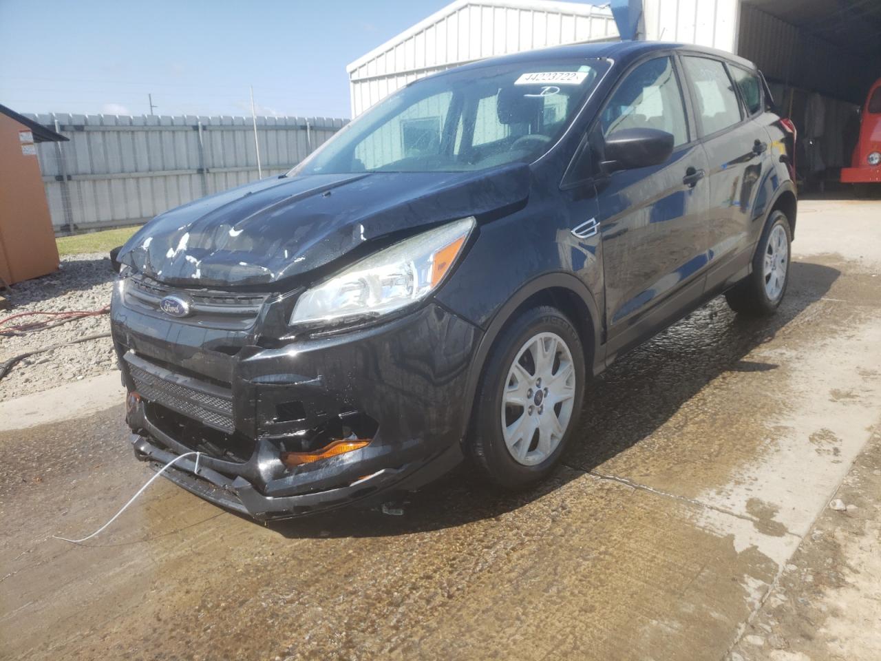 Photo 2 from auction – 2014 FORD ESCAPE S with VIN 1FMCU0F78EUC90151