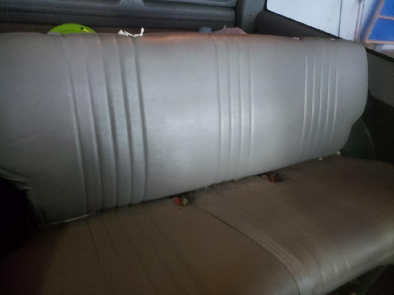 Photo 6 from auction – 1997 GMC YUKON with VIN 3GKEK18RXVG526152