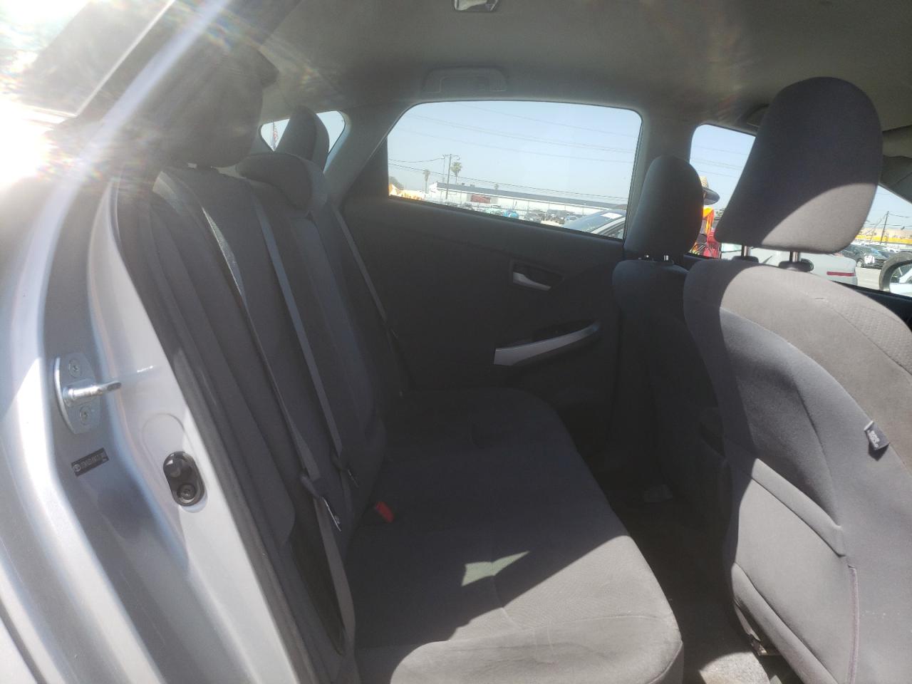 Photo 6 from auction – 2010 TOYOTA PRIUS with VIN JTDKN3DU8A1313480