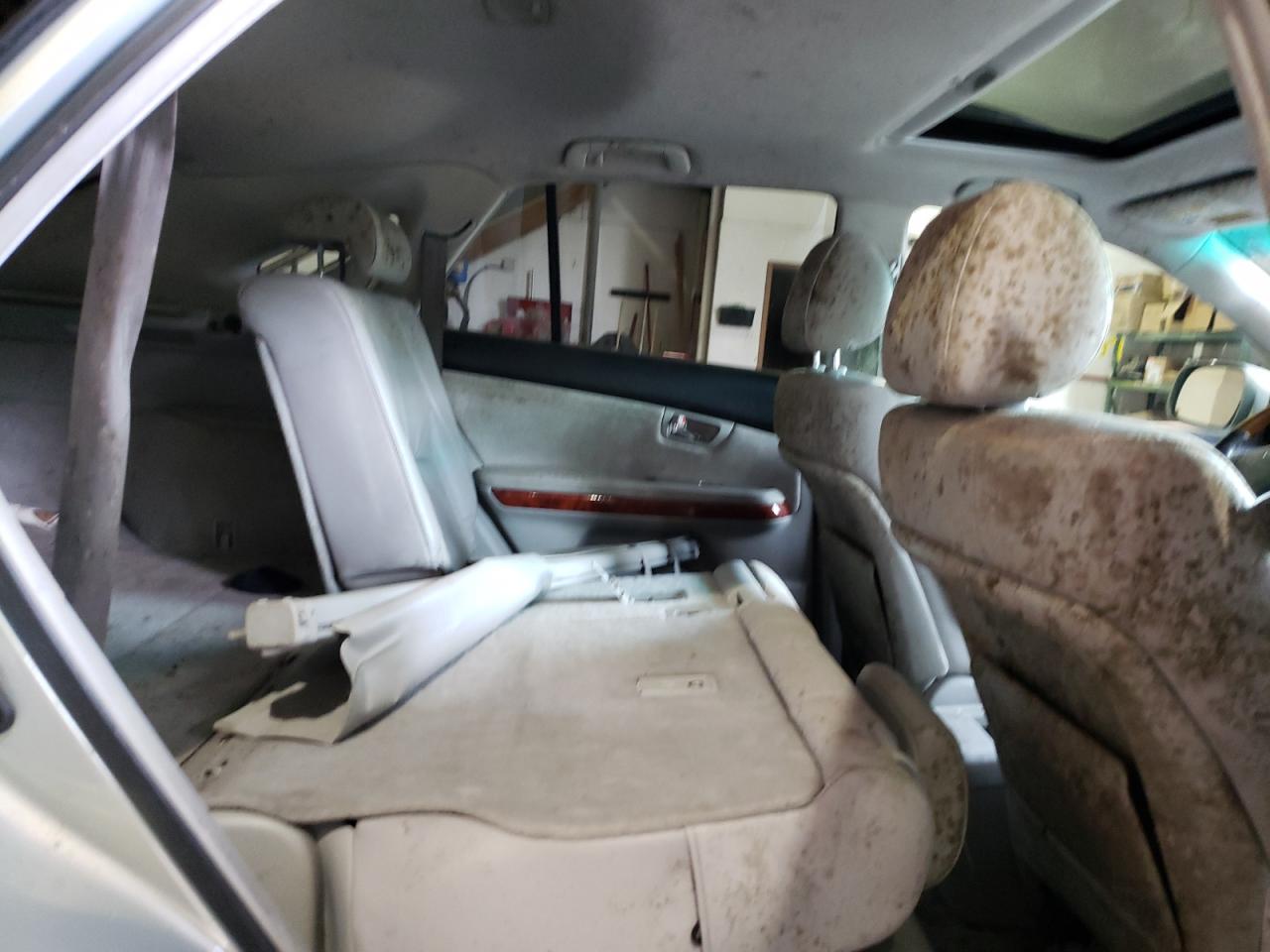 Photo 6 from auction – 2005 LEXUS RX 330 with VIN 2T2GA31U05C020580