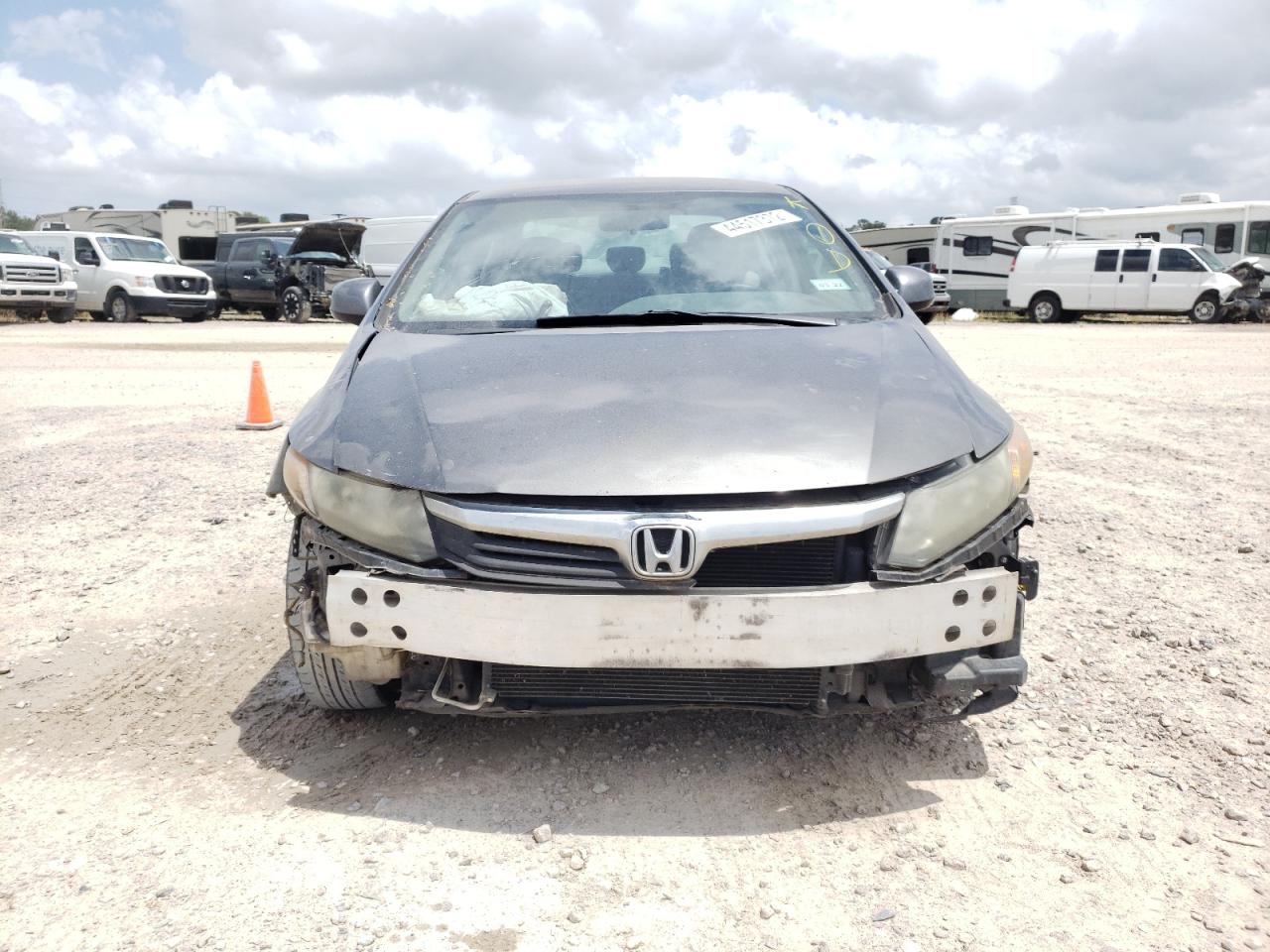 Photo 9 from auction – 2012 HONDA CIVIC LX with VIN 2HGFB2F53CH317601
