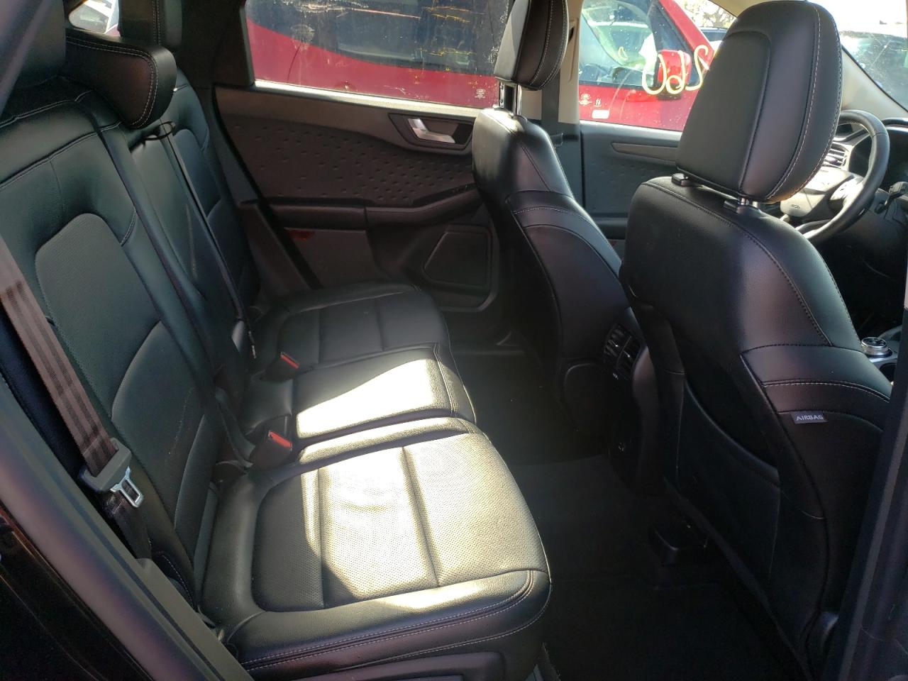 Photo 6 from auction – 2020 FORD ESCAPE TIT with VIN 1FMCU9J99LUB16552