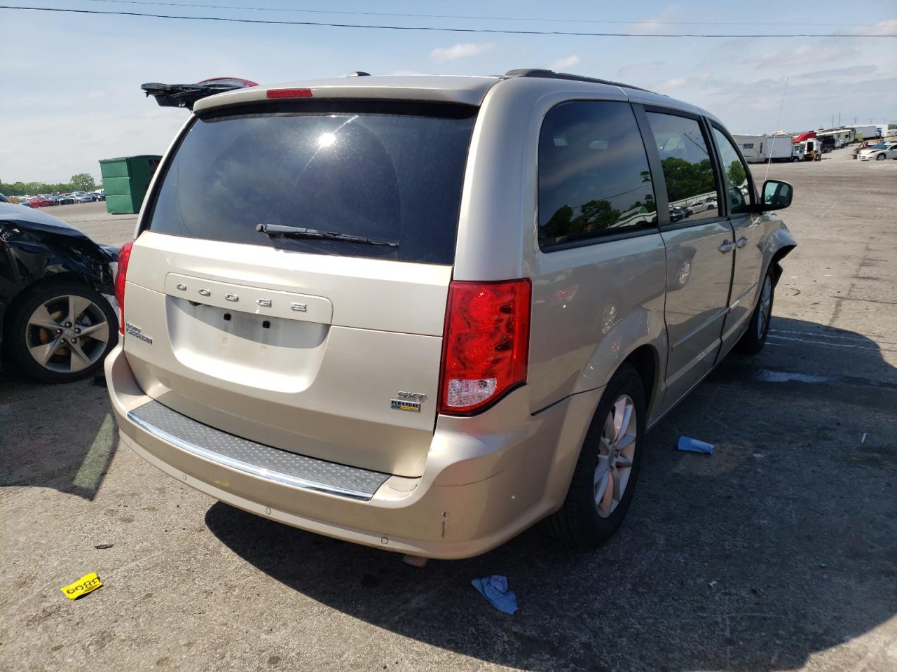 Photo 4 from auction – 2015 DODGE GRAND CARA with VIN 2C4RDGCG9FR591280