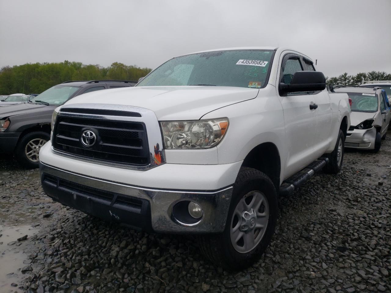 Photo 2 from auction – 2011 TOYOTA TUNDRA DOU with VIN 5TFRU5F12BX024237