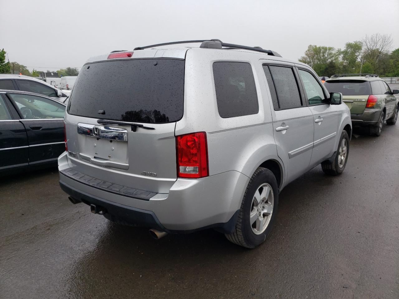 Photo 4 from auction – 2011 HONDA PILOT EXL with VIN 5FNYF4H50BB007169