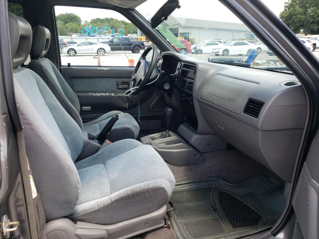 Фото 5 с аукциона – 1997 HONDA PASSPORT E с VIN 4S6CK58V6V4415752