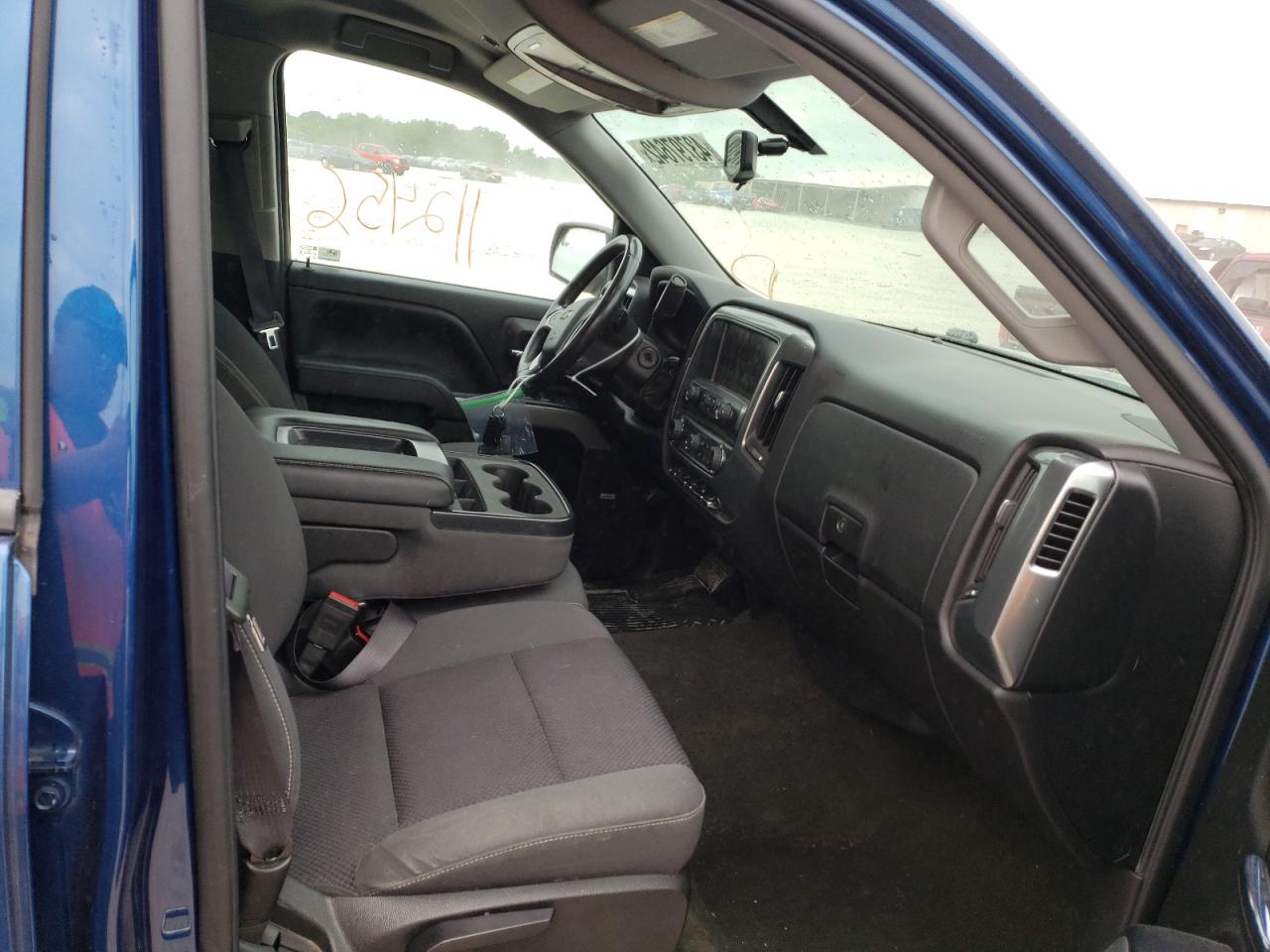 Photo 5 from auction – 2015 CHEVROLET SILVERADO with VIN 3GCUKREC0FG485439
