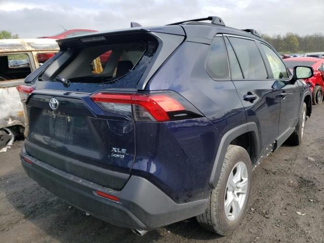 Photo 4 from auction – 2021 TOYOTA RAV4 XLE with VIN JTMP1RFV5MD076993