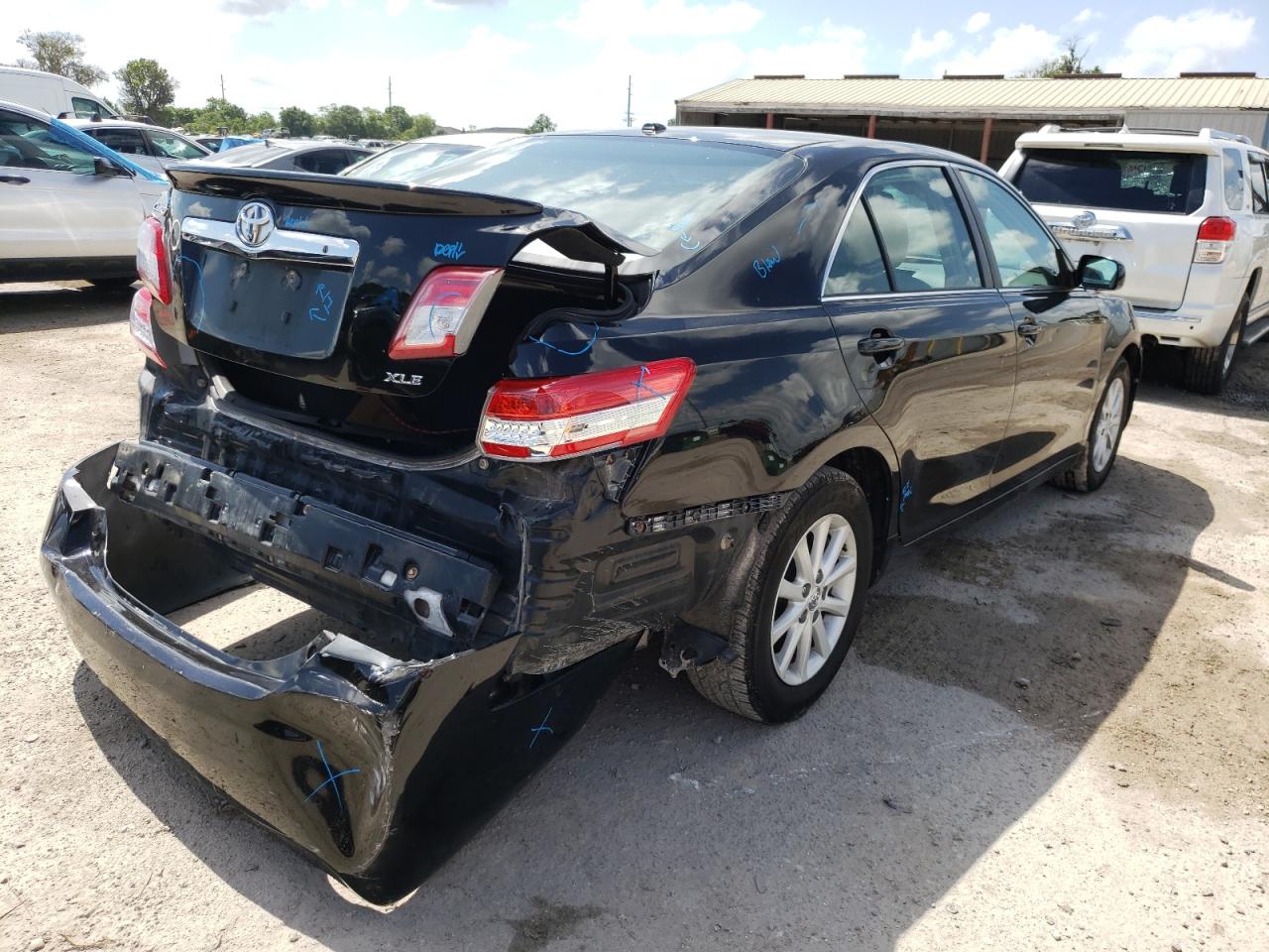 Foto 4 de la subasta – 2011 TOYOTA CAMRY BASE con VIN 4T4BF3EK8BR206926