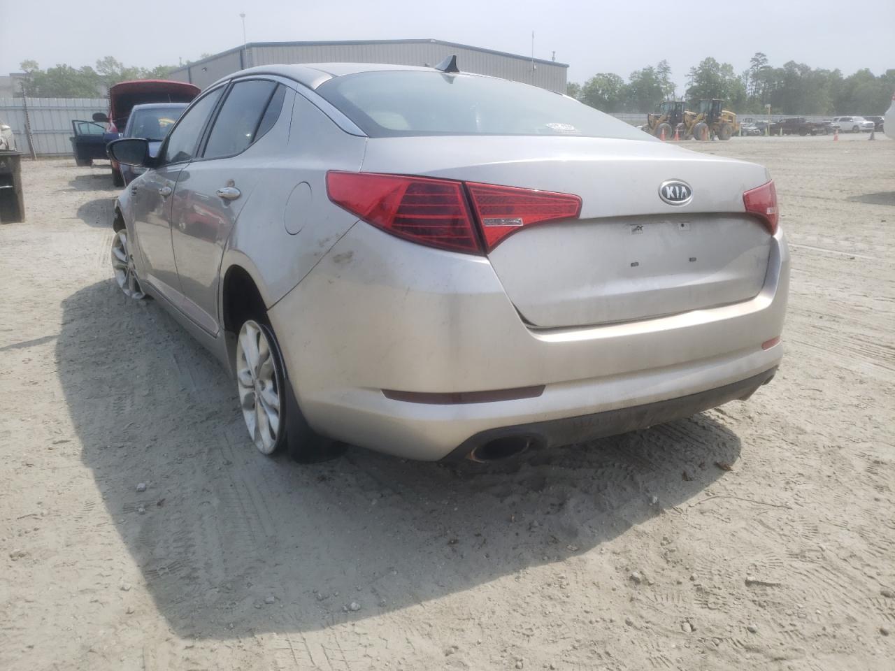 Photo 3 from auction – 2013 KIA OPTIMA EX with VIN 5XXGN4A7XDG238896