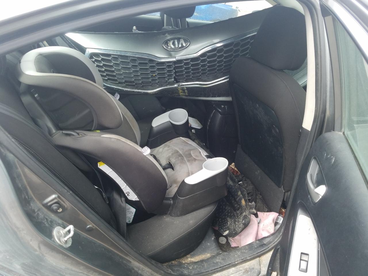 Photo 6 from auction – 2014 KIA FORTE LX with VIN KNAFK4A60E5236542