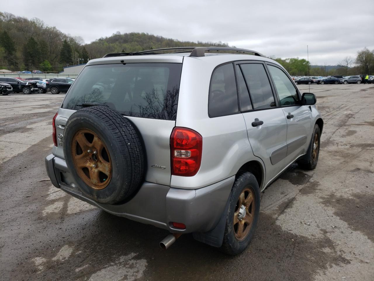 Photo 4 from auction – 2005 TOYOTA RAV4 with VIN JTEHD20V556023370