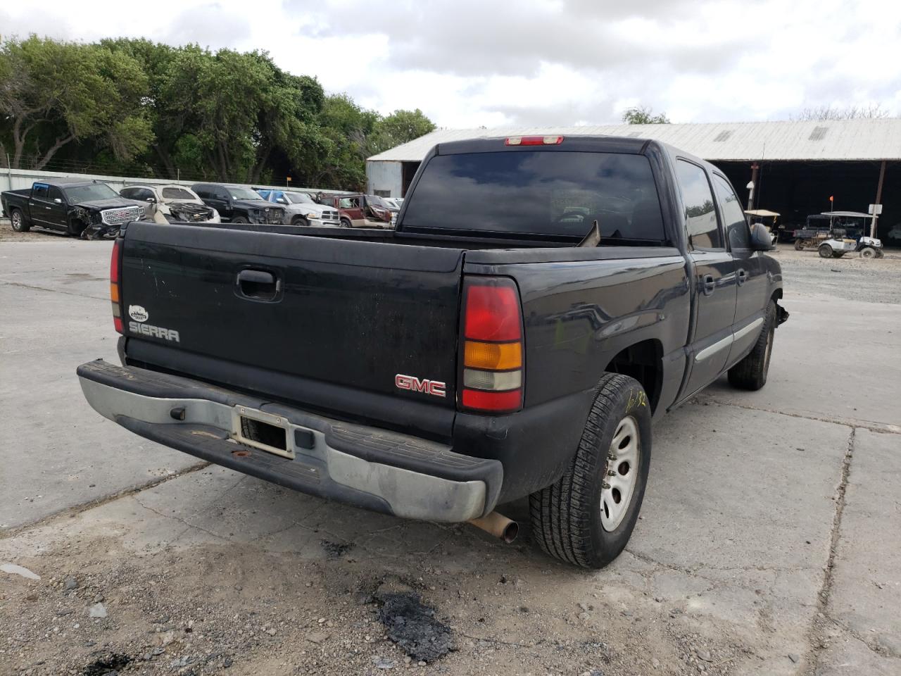 Photo 4 from auction – 2006 GMC NEW SIERRA with VIN 2GTEC13VX61349304