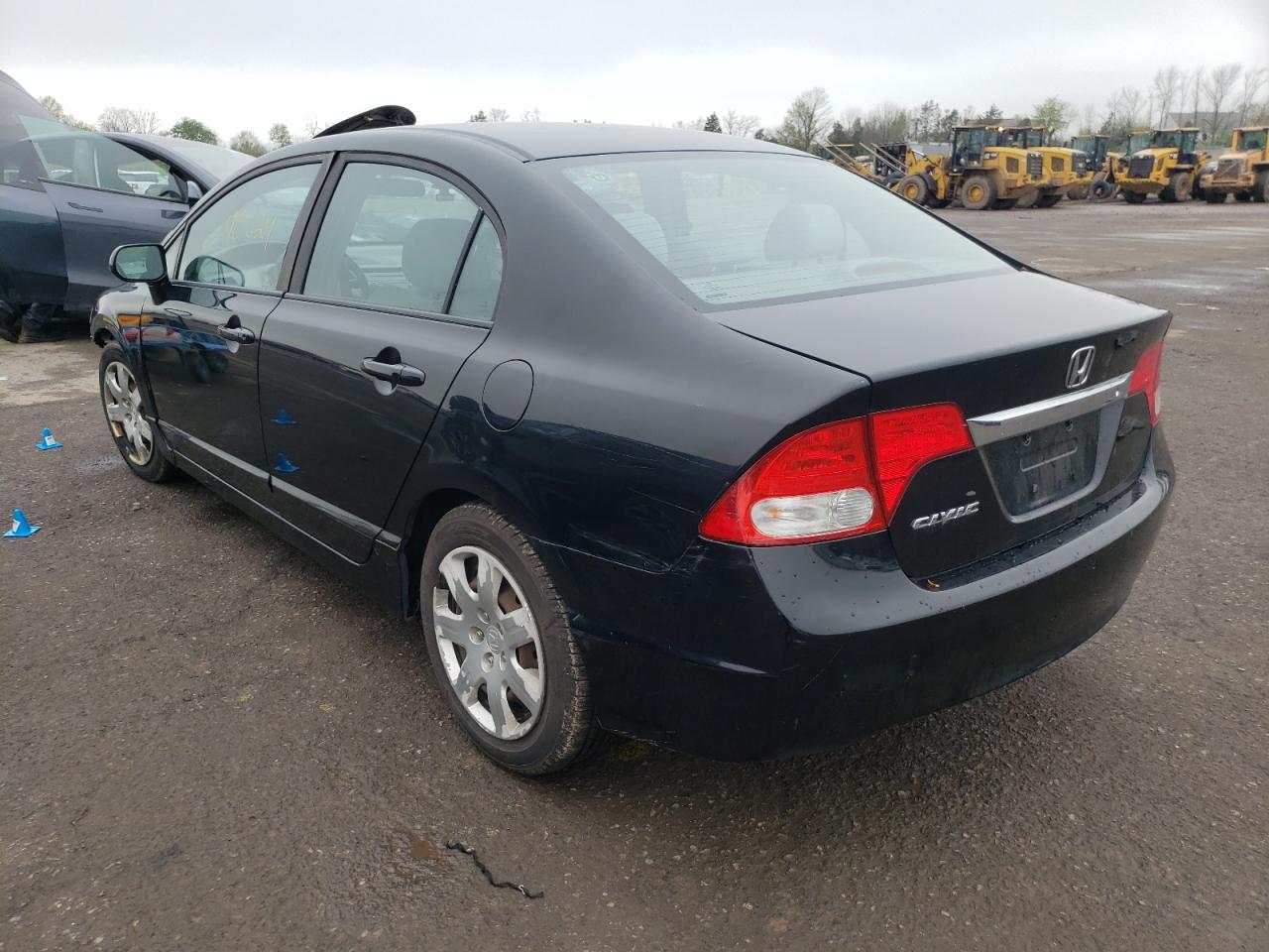 Photo 3 from auction – 2011 HONDA CIVIC LX with VIN 19XFA1F59BE047179