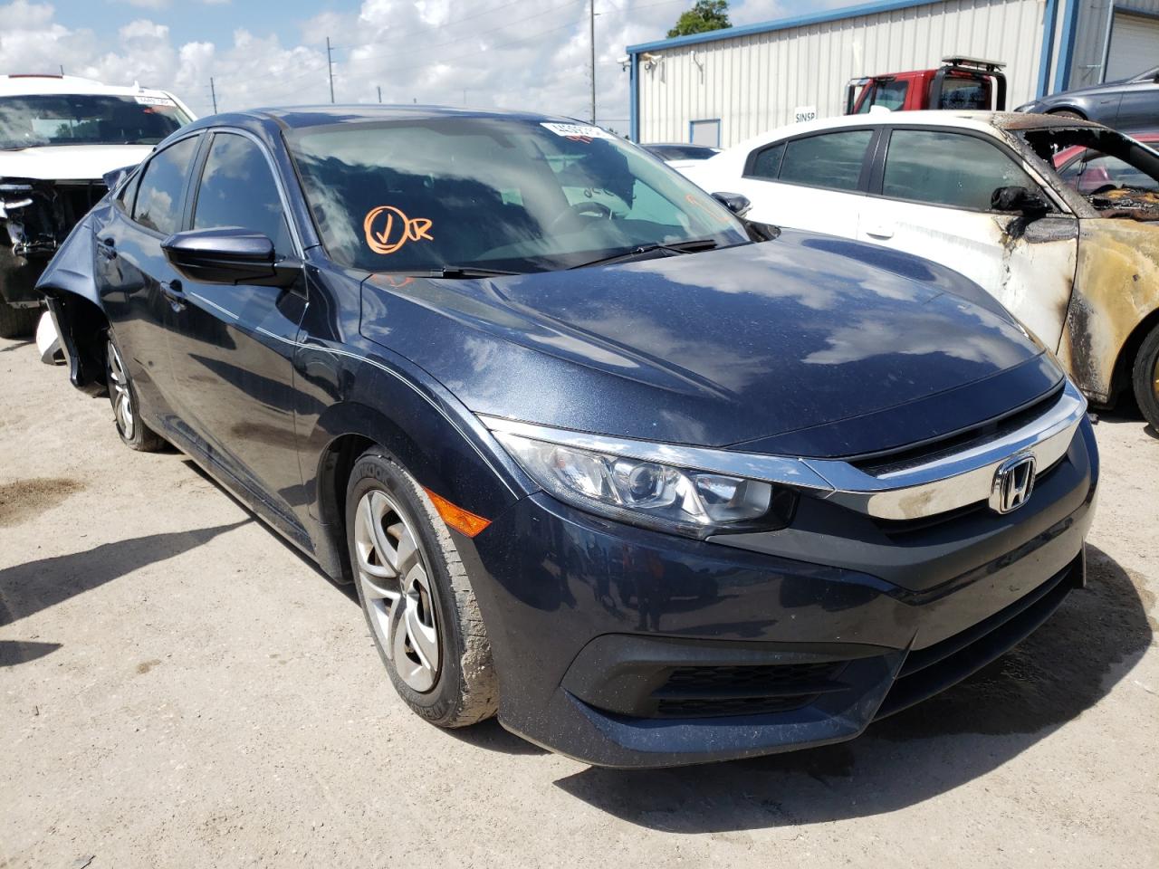 Photo 1 from auction – 2017 HONDA CIVIC LX with VIN 19XFC2F55HE062206