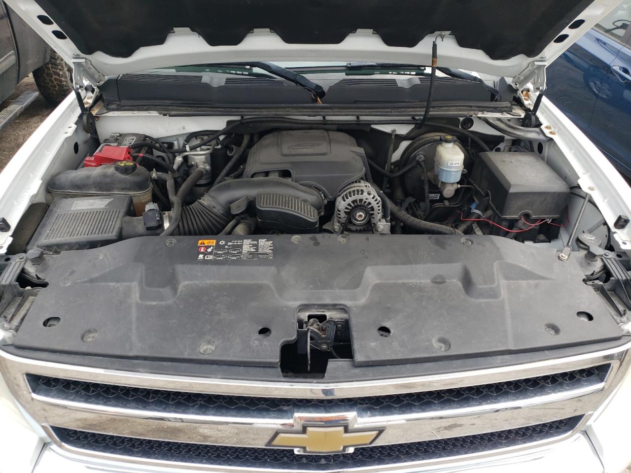 Photo 7 from auction – 2011 CHEVROLET SILVERADO with VIN 1GCRKSE38BZ257681