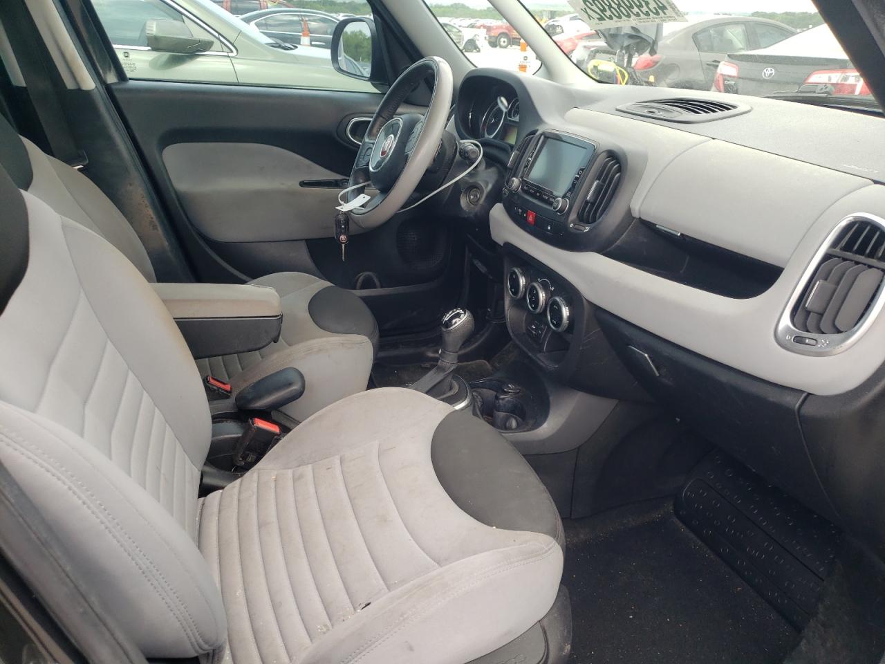 Photo 5 from auction – 2014 FIAT 500L EASY with VIN ZFBCFABH7EZ002774