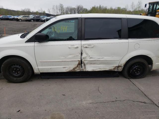 Photo 9 from auction – 2010 CHRYSLER TOWN & COU with VIN 2A4RR4DE3AR143178