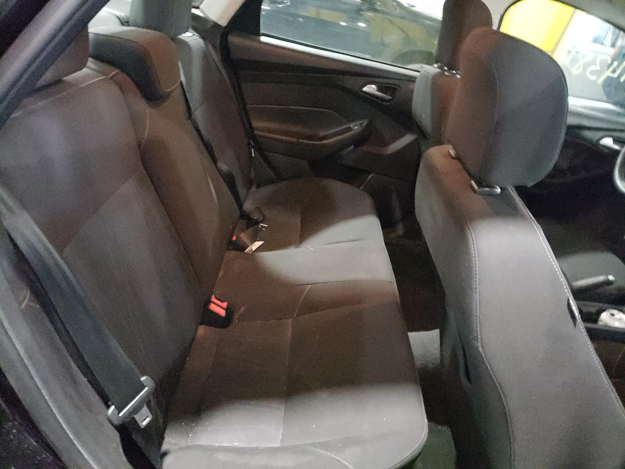 Photo 6 from auction – 2015 FORD FOCUS SE with VIN 1FADP3F28FL206008