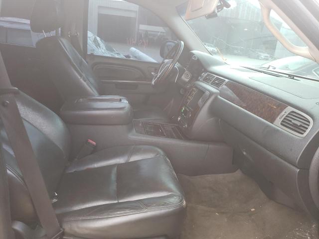 Photo 5 from auction – 2010 GMC YUKON DENA with VIN 1GKUKEEF6AR171827