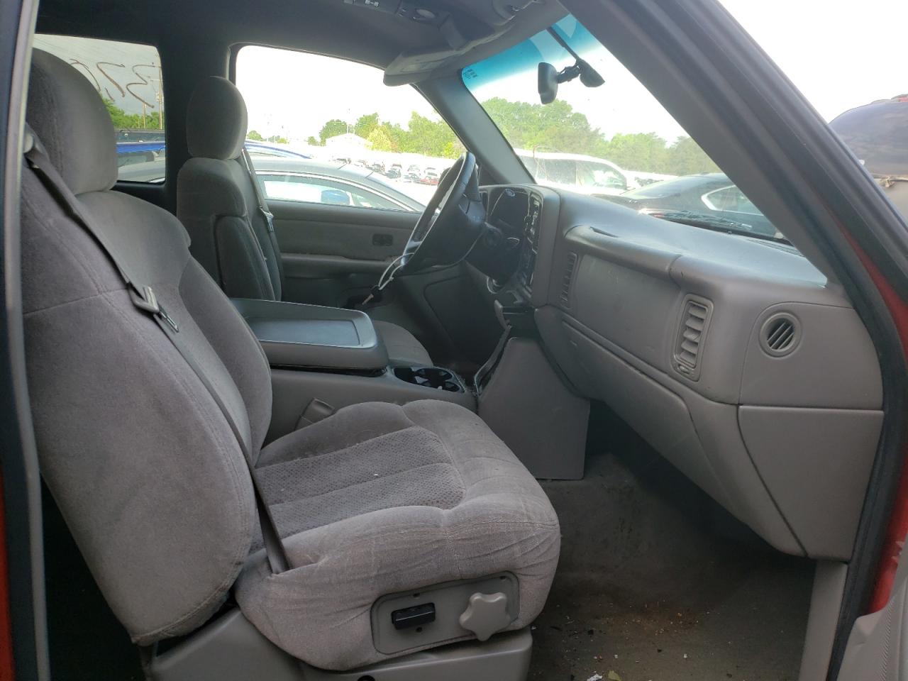 Photo 5 from auction – 2000 CHEVROLET SILVERADO with VIN 2GCEC19T9Y1189117