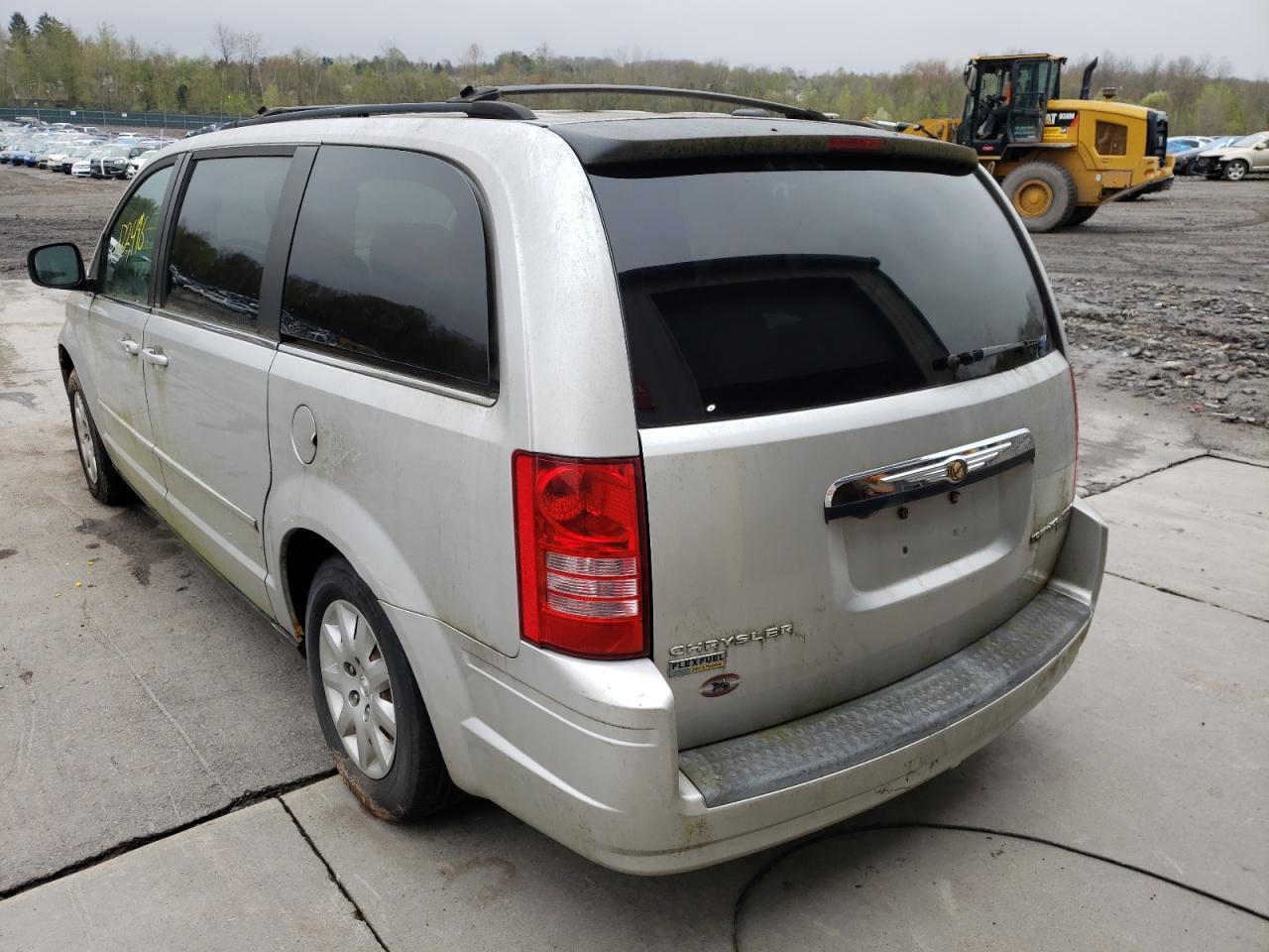 Photo 3 from auction – 2009 CHRYSLER TOWN & COU with VIN 2A8HR44E29R637814