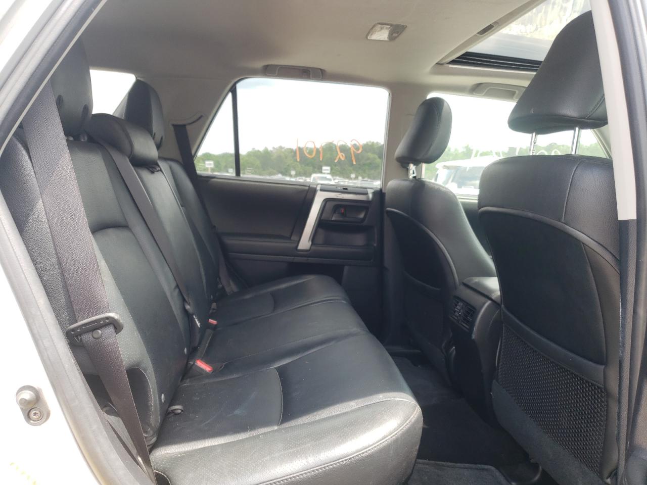 Photo 6 from auction – 2011 TOYOTA 4RUNNER SR with VIN JTEBU5JR0B5053869