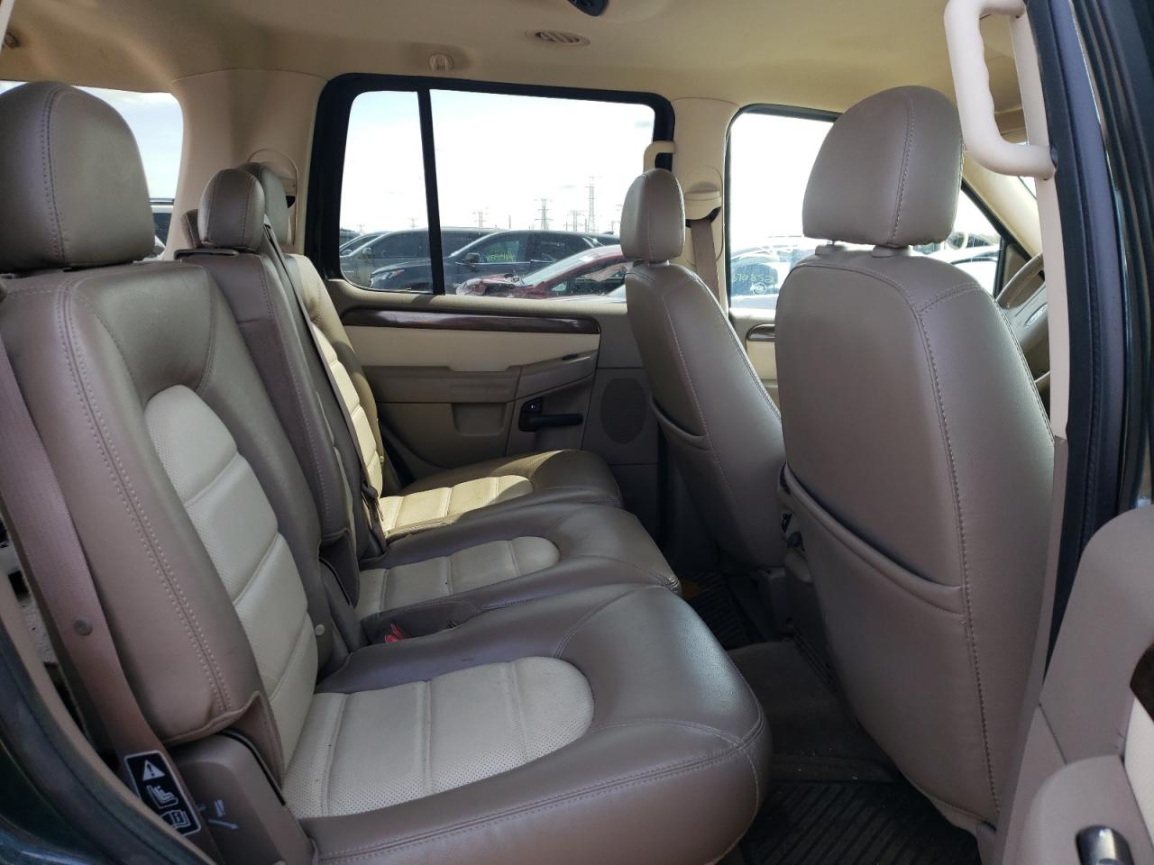 Photo 6 from auction – 2003 FORD EXPLORER E with VIN 1FMZU74KX3UC47504