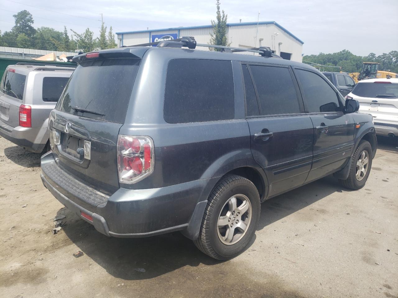 Photo 4 from auction – 2006 HONDA PILOT EX with VIN 5FNYF28796B046371