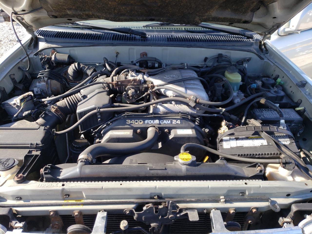 Photo 7 from auction – 2000 TOYOTA 4RUNNER LI with VIN JT3HN87R5Y0285155