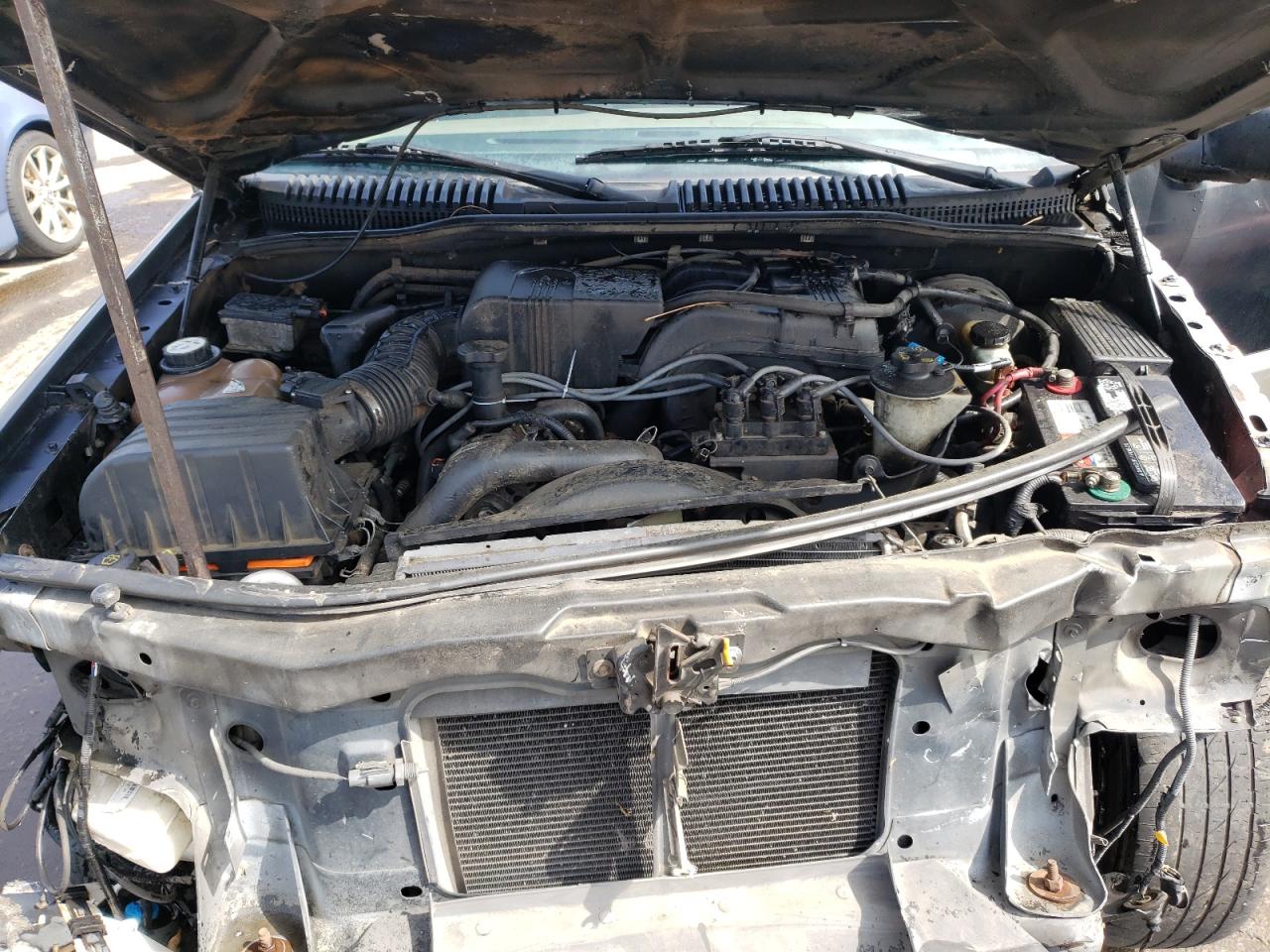 Photo 7 from auction – 2002 MERCURY MOUNTAINEE with VIN 4M2ZU86E92UJ03081