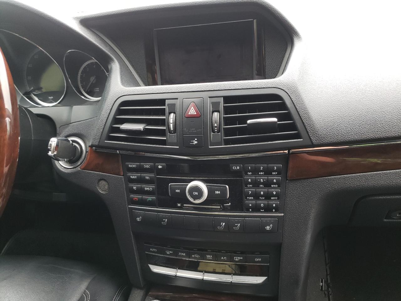 Photo 9 from auction – 2011 MERCEDES-BENZ E 350 with VIN WDDKK5GF6BF075687