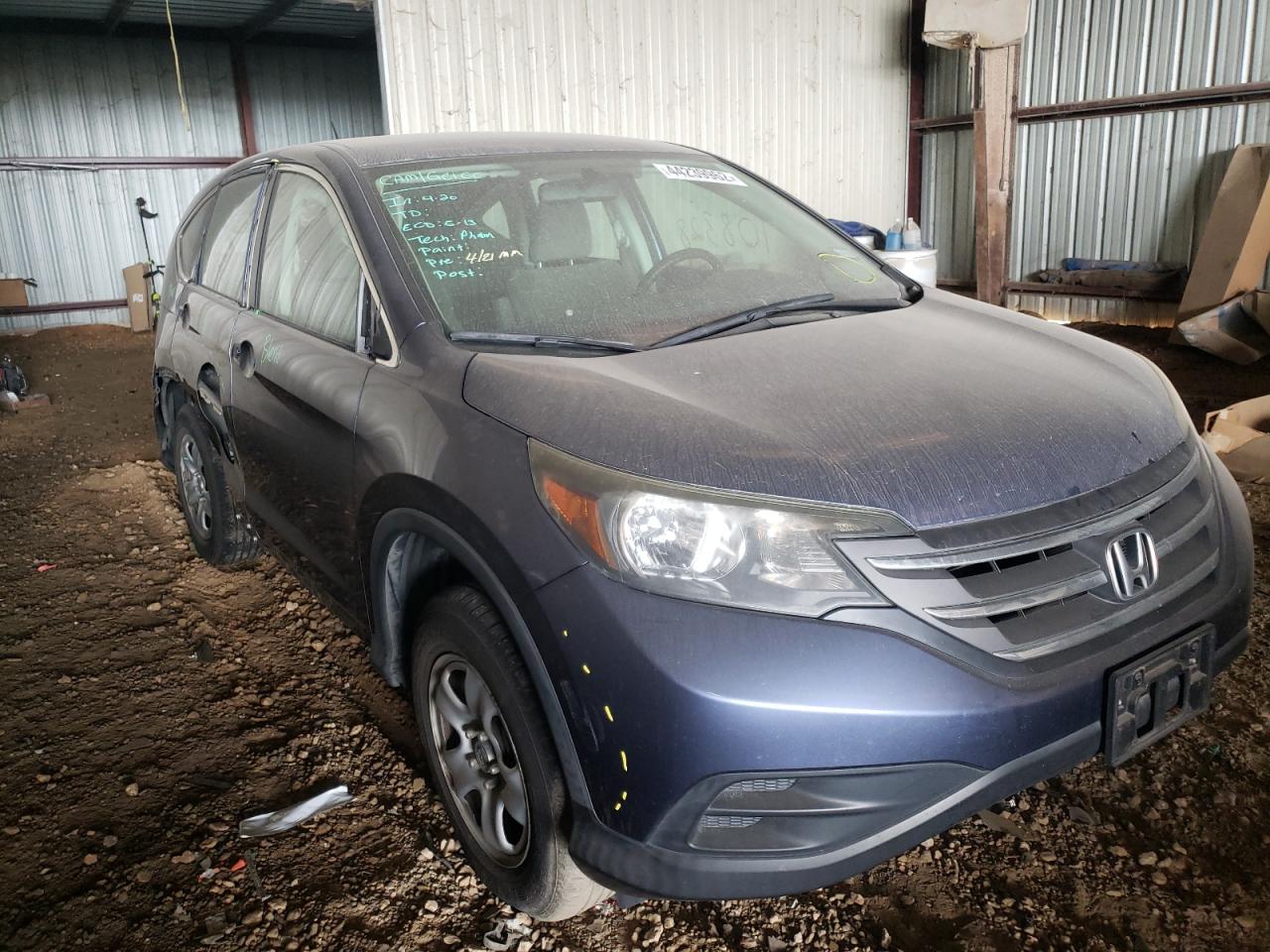 HONDA CR-V LX 2014 with VIN 2HKRM4H35EH611086 - Photo from auction