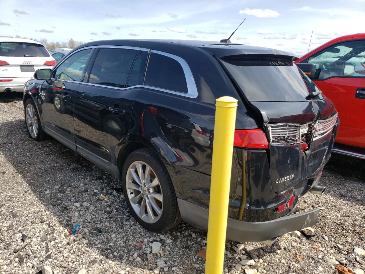 Photo 2 from auction – 2010 LINCOLN MKT with VIN 2LMHJ5AT7ABJ20688