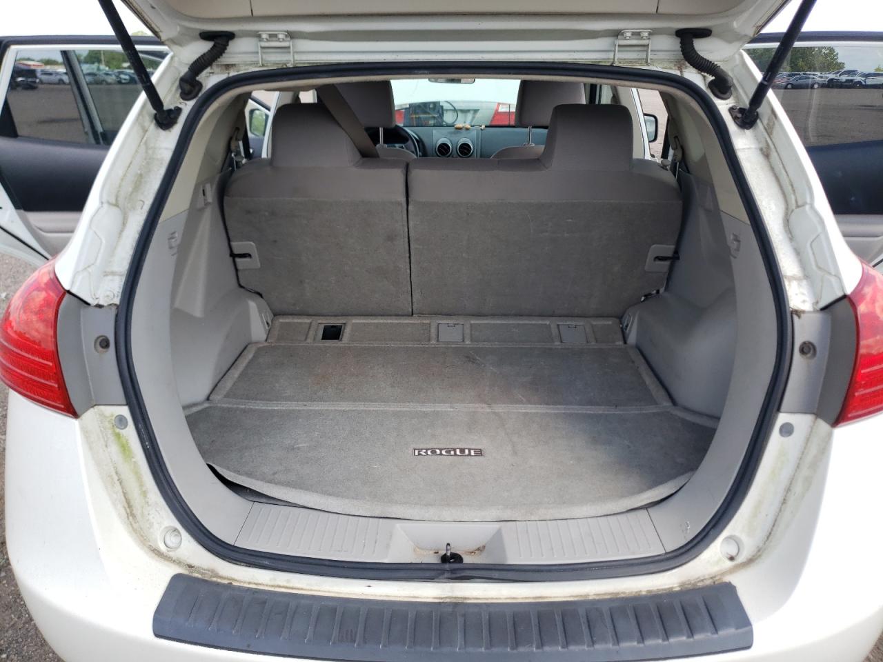 Photo 9 from auction – 2011 NISSAN ROGUE S with VIN JN8AS5MT9BW186674