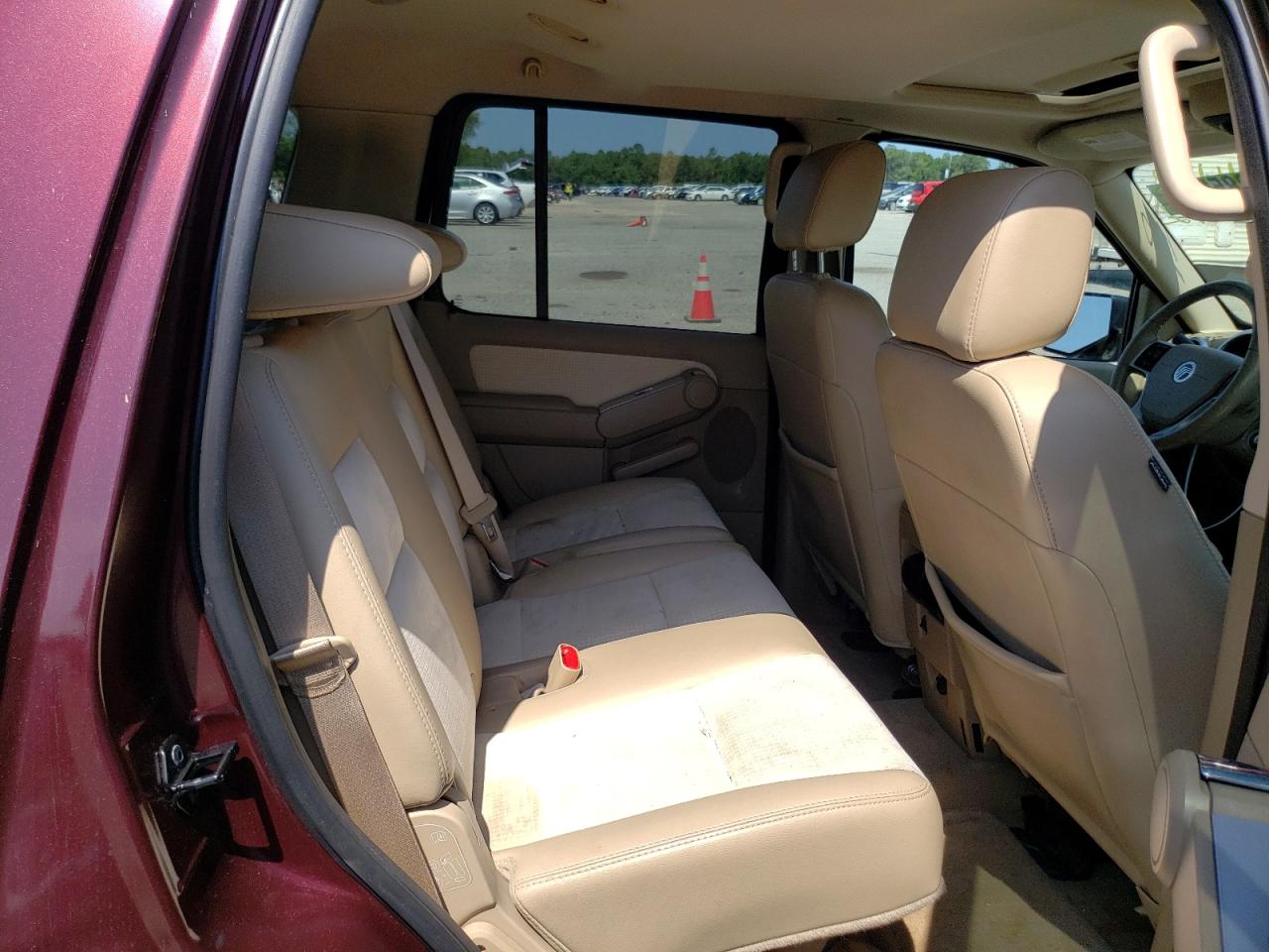 Photo 6 from auction – 2007 MERCURY MOUNTAINEE with VIN 4M2EU48837UJ14132