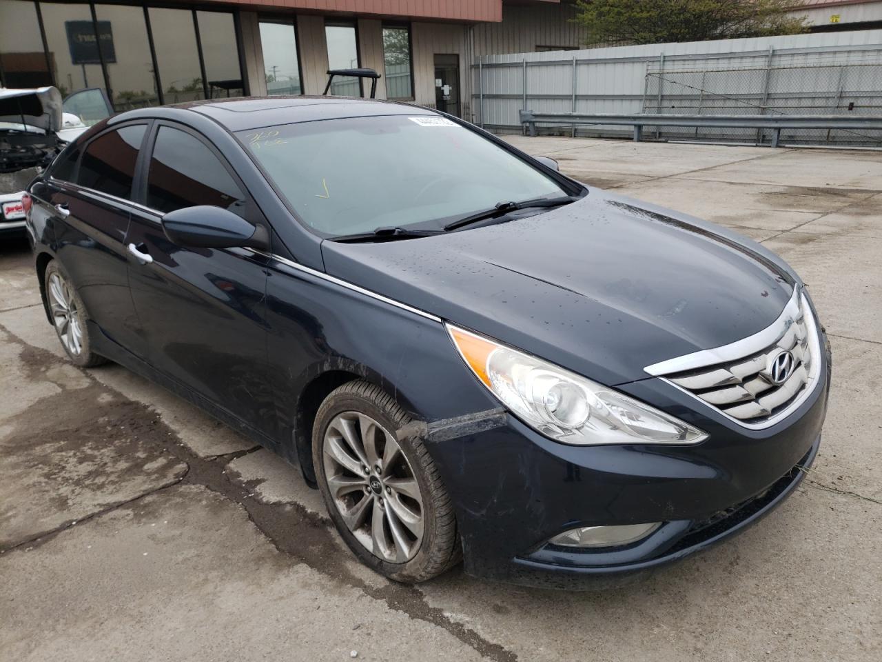 HYUNDAI SONATA SE 2013 with VIN 5NPEC4AC2DH717876 - Photo from auction