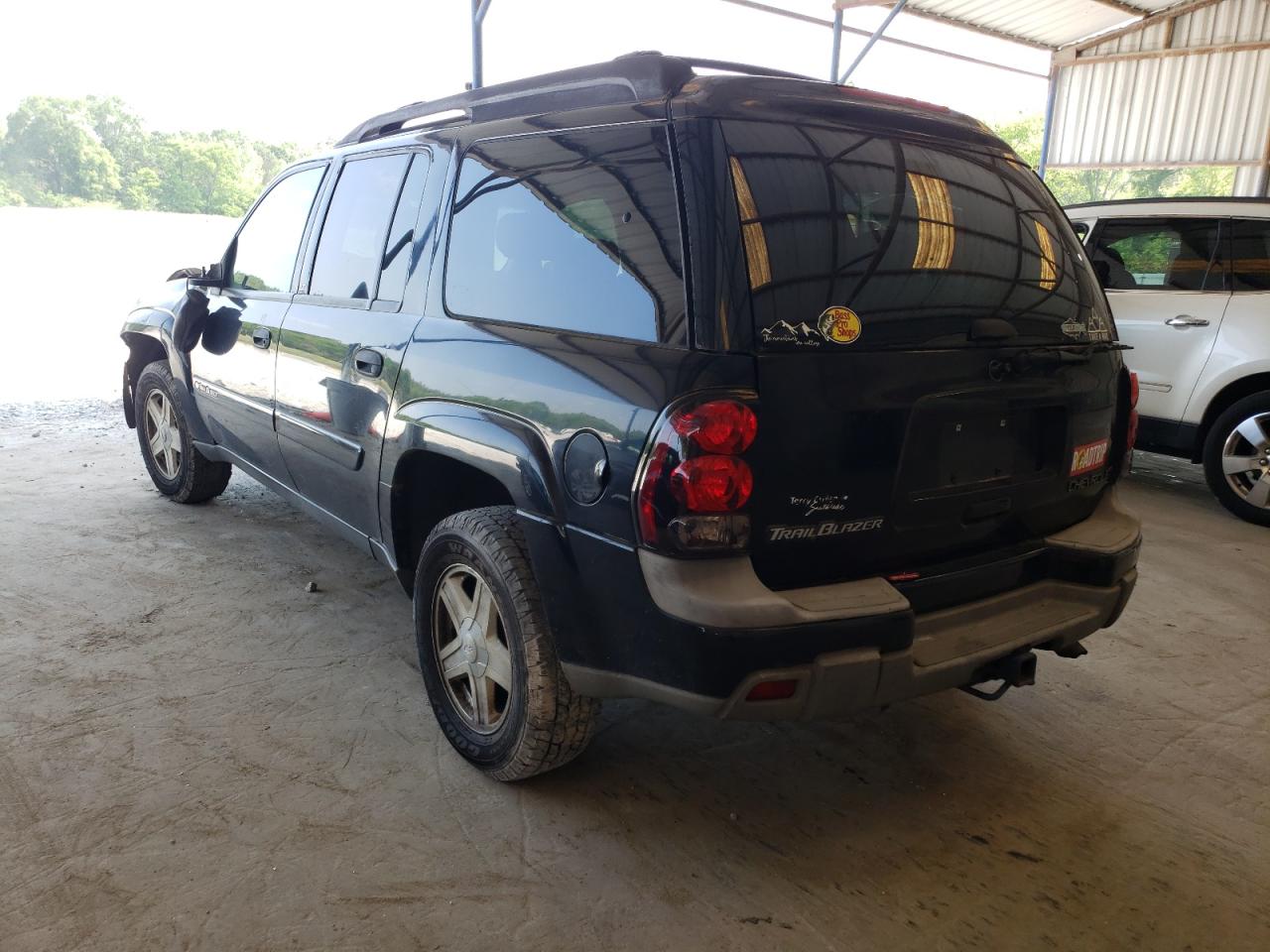 Photo 3 from auction – 2003 CHEVROLET TRAILBLAZE with VIN 1GNES16P136205121