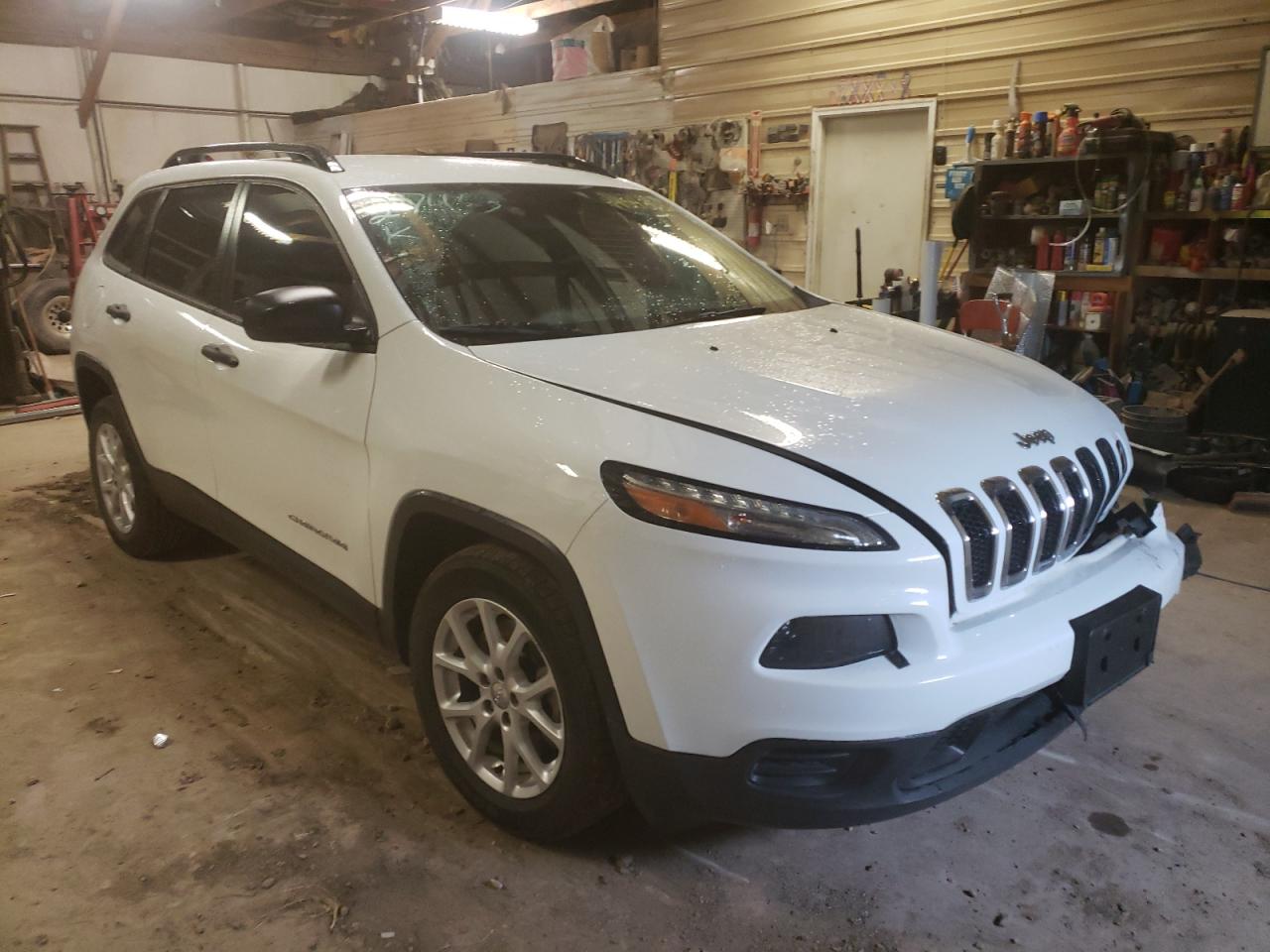Photo 1 from auction – 2016 JEEP CHEROKEE S with VIN 1C4PJLAB7GW302809