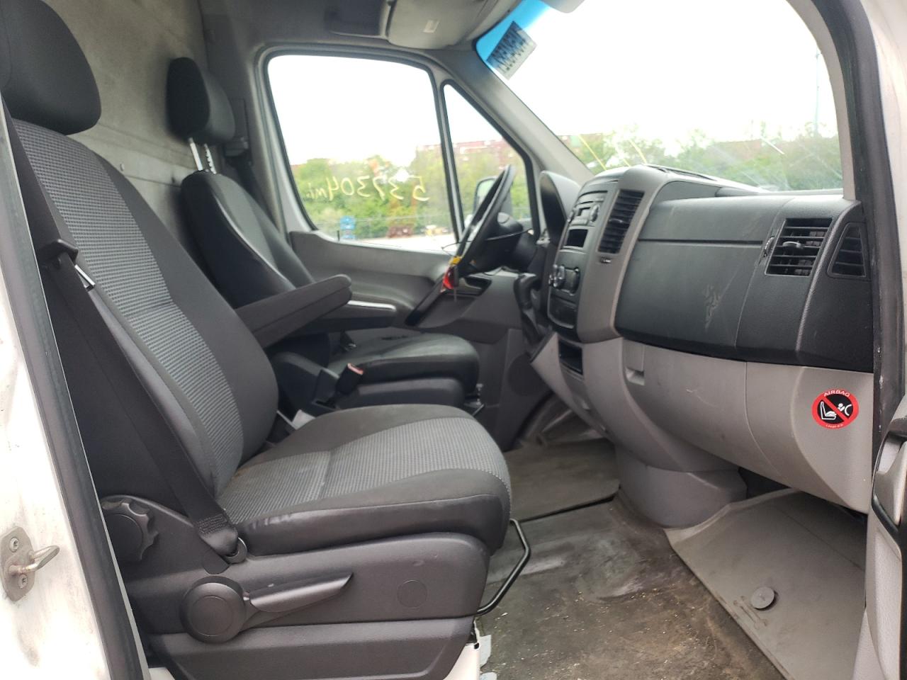 Photo 5 from auction – 2011 FREIGHTLINER SPRINTER 3 with VIN WDPPF4CC2B9462576