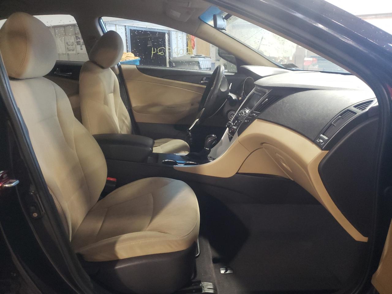 Photo 5 from auction – 2011 HYUNDAI SONATA GLS with VIN 5NPEB4AC7BH085747