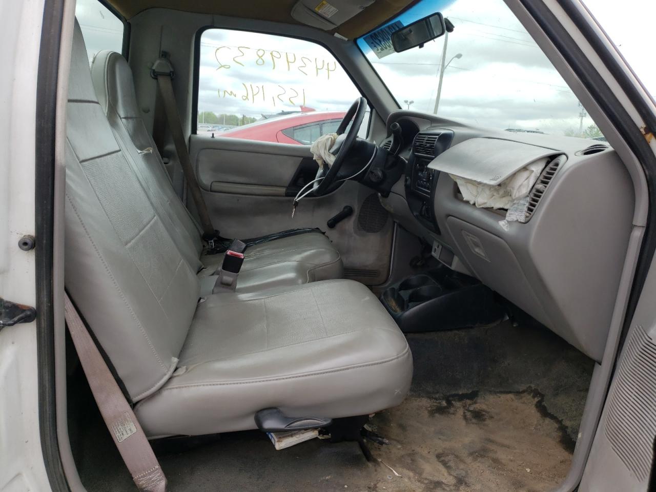 Photo 15 from auction – 2000 FORD RANGER with VIN 1FTYR10C7YTB29906