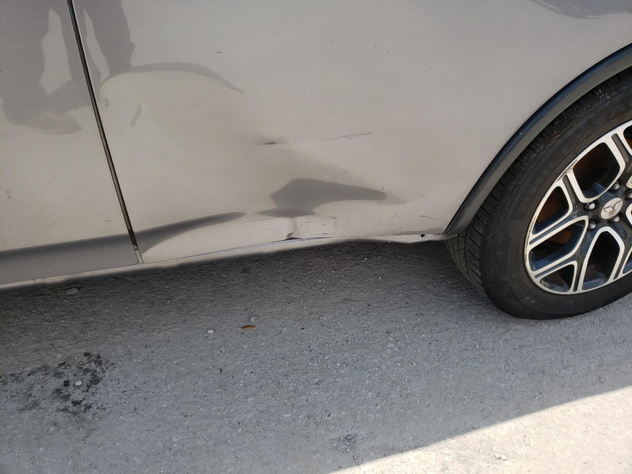 Photo 9 from auction – 2015 MITSUBISHI OUTLANDER with VIN JA4JZ4AX8FZ002266