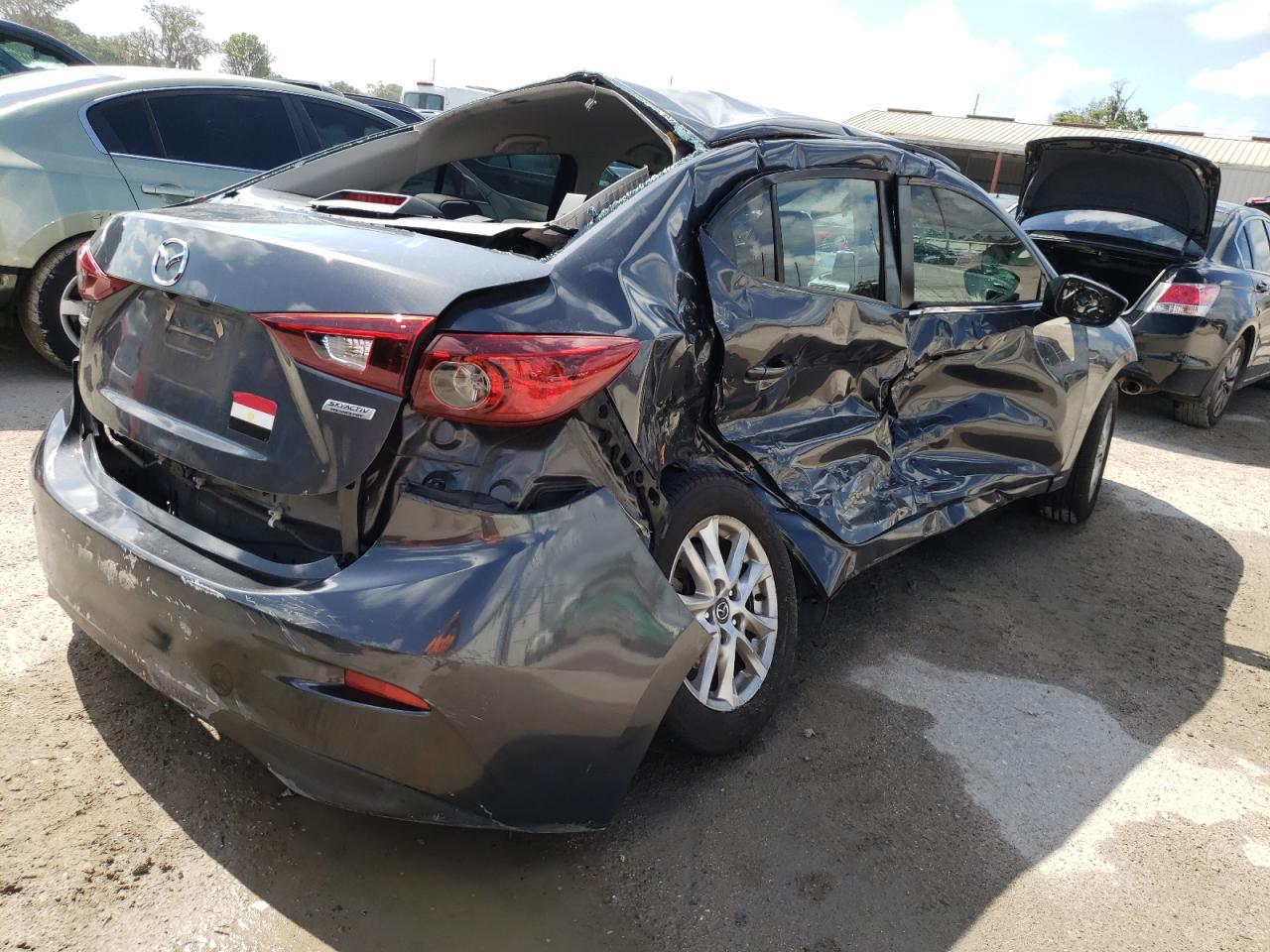 Photo 4 from auction – 2016 MAZDA 3 SPORT with VIN JM1BM1U76G1329414