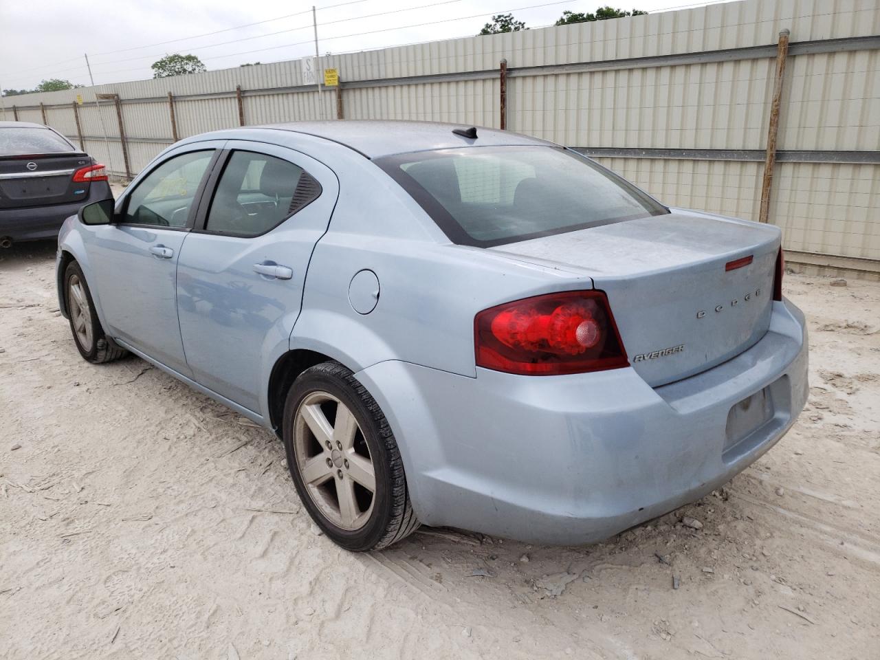 Photo 3 from auction – 2013 DODGE AVENGER SE with VIN 1C3CDZAB5DN662613